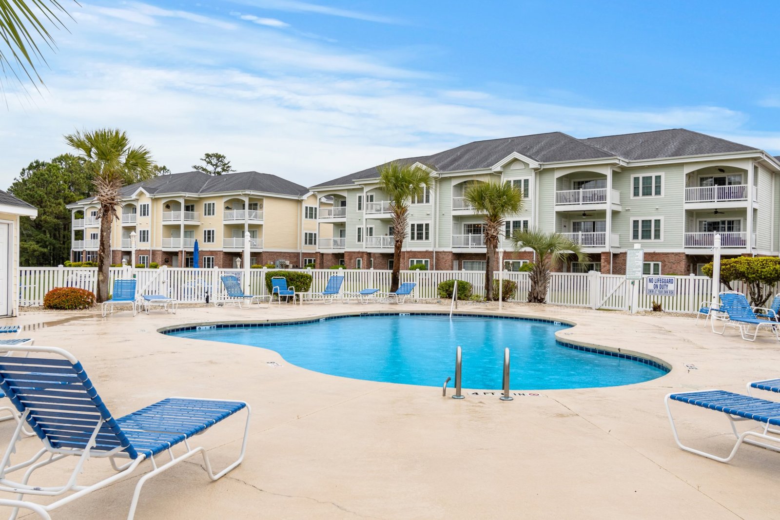 JM Villas Myrtle Beach pool and resort surroundings